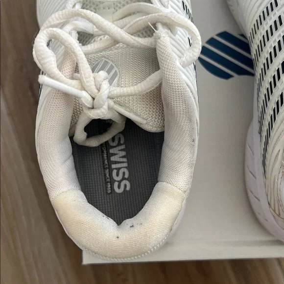 K Swiss Court Shoes - Picture 4 of 8